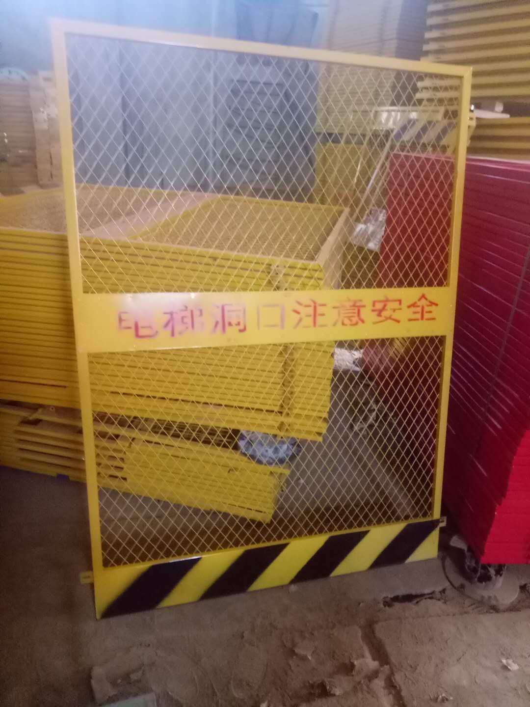 1522904241788514.jpg 護(hù)欄網(wǎng),市政護(hù)欄網(wǎng),欄網(wǎng)廠家