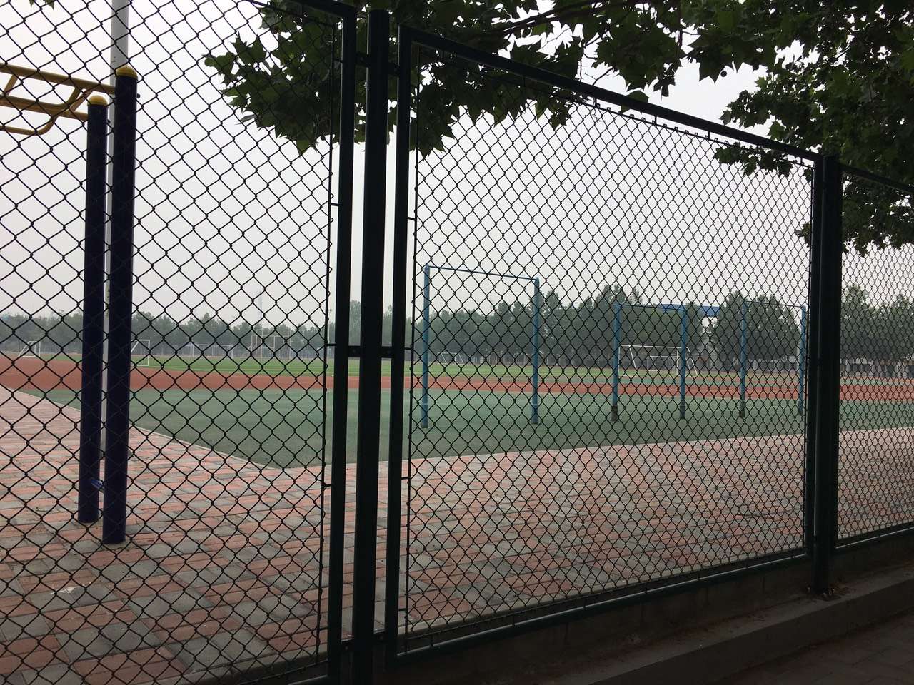 1522905819112381.jpg 護(hù)欄網(wǎng),市政護(hù)欄網(wǎng),欄網(wǎng)廠家