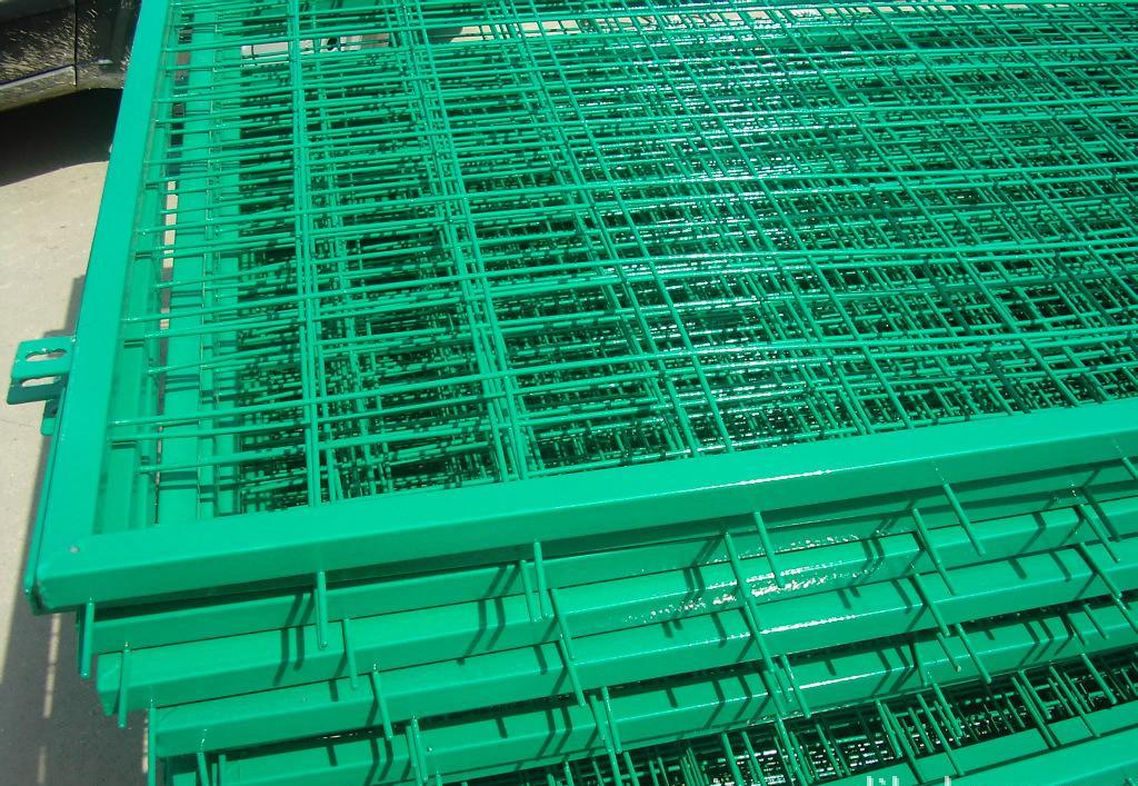 1523150803105823.jpg 護(hù)欄網(wǎng),市政護(hù)欄網(wǎng),欄網(wǎng)廠家