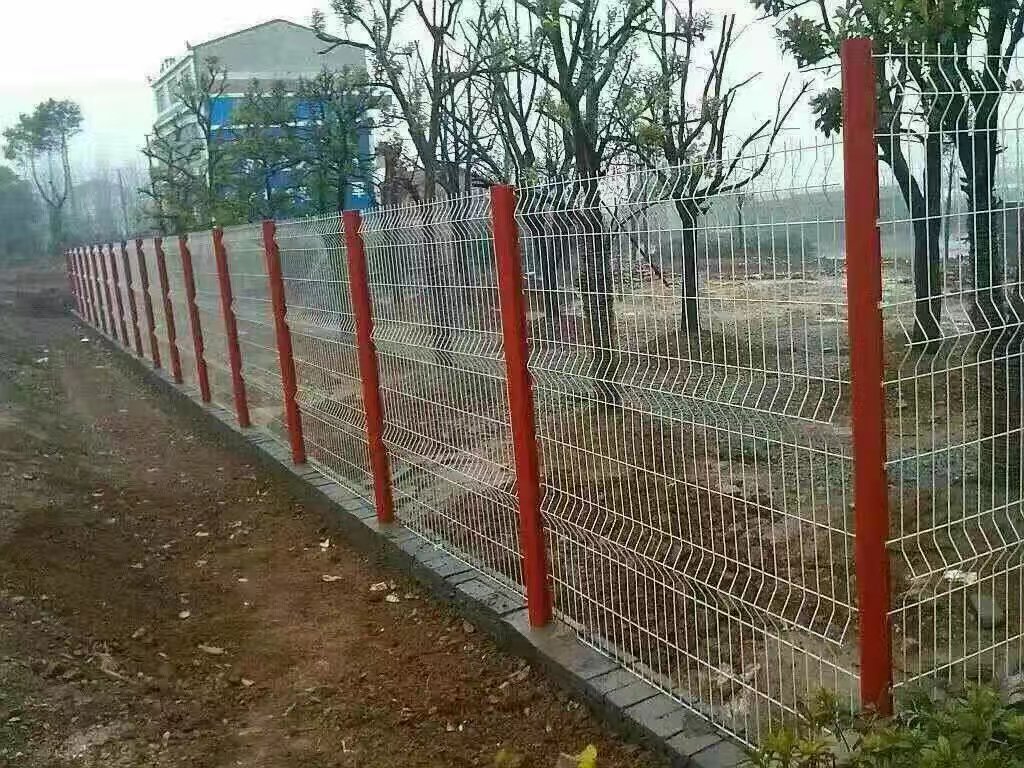 圍墻防護(hù)網(wǎng) 圍墻防護(hù)網(wǎng)