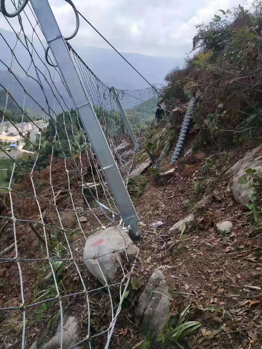 山坡防護網(wǎng)