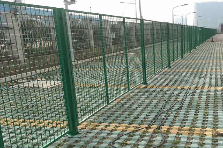 車(chē)間圍欄網(wǎng)